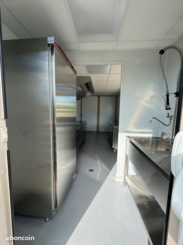 Σνακ μπαρ / μπαρ / κιόσκι / υπαίθριο καφέ σε κοντέινερ